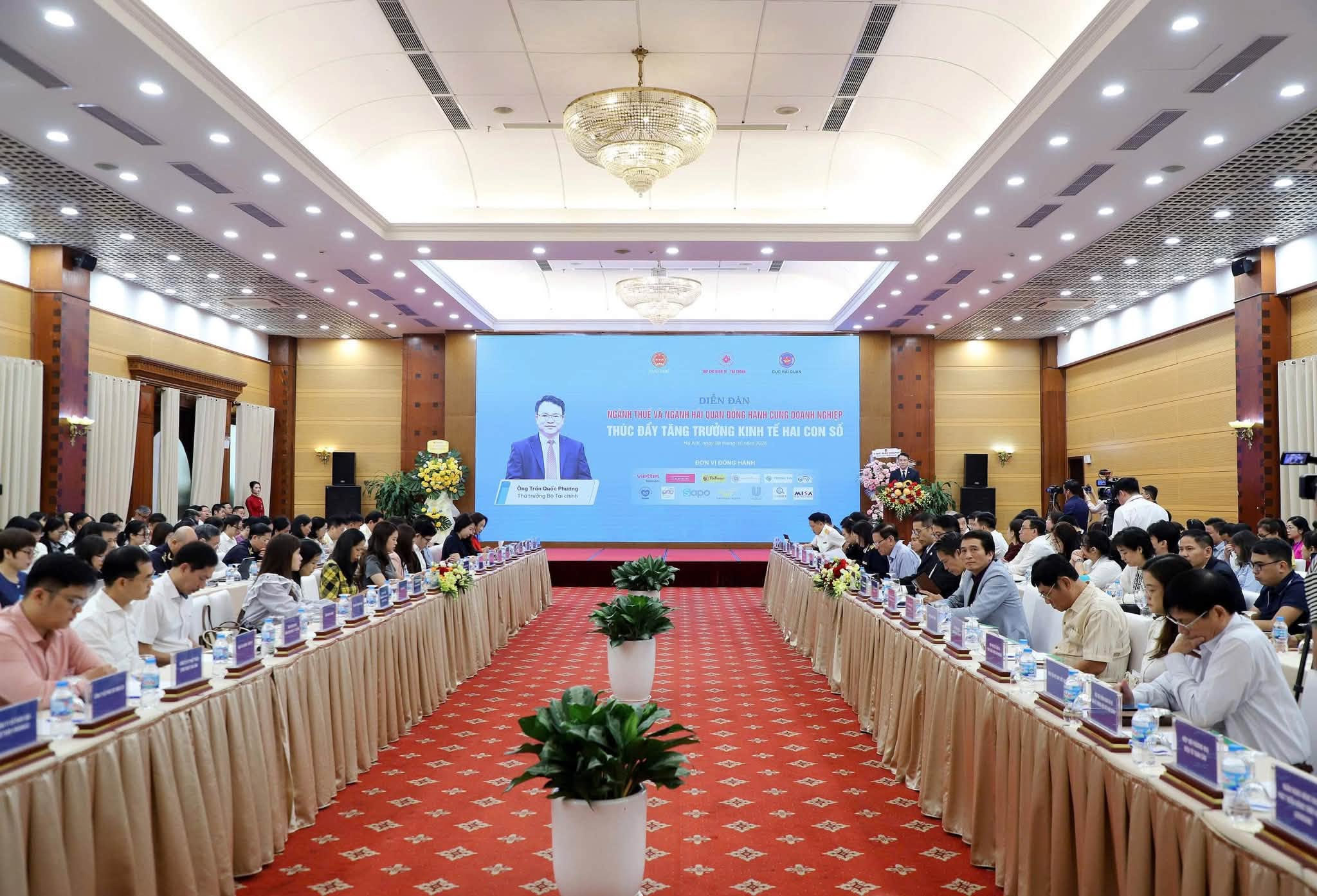 Đông đảo doanh nghiệp tham dự Diễn đàn Thuế – Hải quan 2026